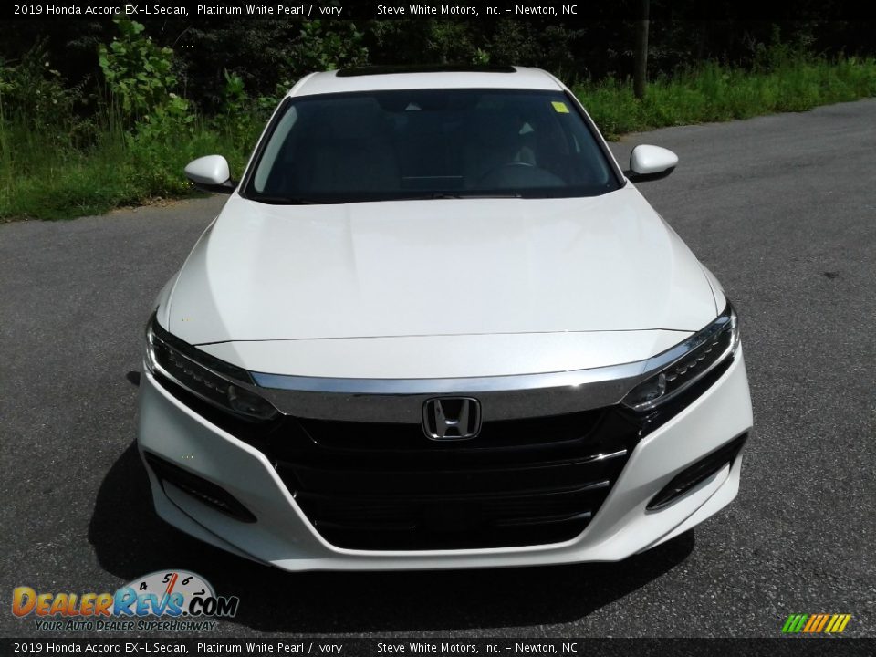 2019 Honda Accord EX-L Sedan Platinum White Pearl / Ivory Photo #3