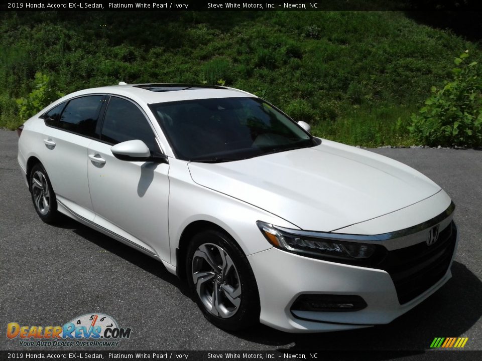 2019 Honda Accord EX-L Sedan Platinum White Pearl / Ivory Photo #4