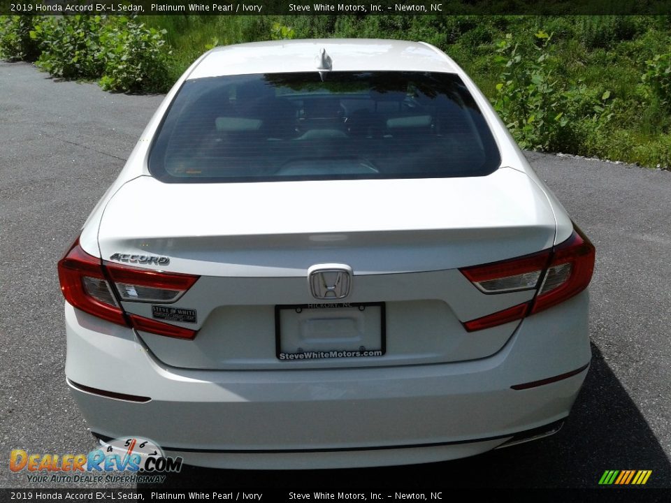2019 Honda Accord EX-L Sedan Platinum White Pearl / Ivory Photo #7