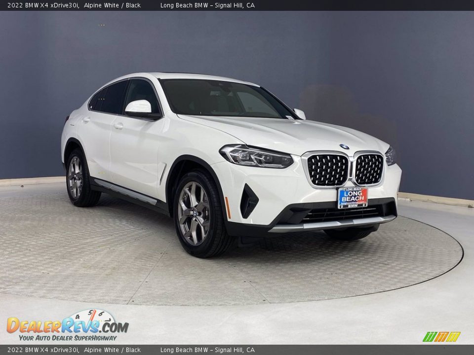 Front 3/4 View of 2022 BMW X4 xDrive30i Photo #27
