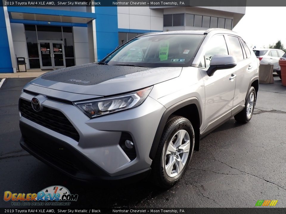 2019 Toyota RAV4 XLE AWD Silver Sky Metallic / Black Photo #2