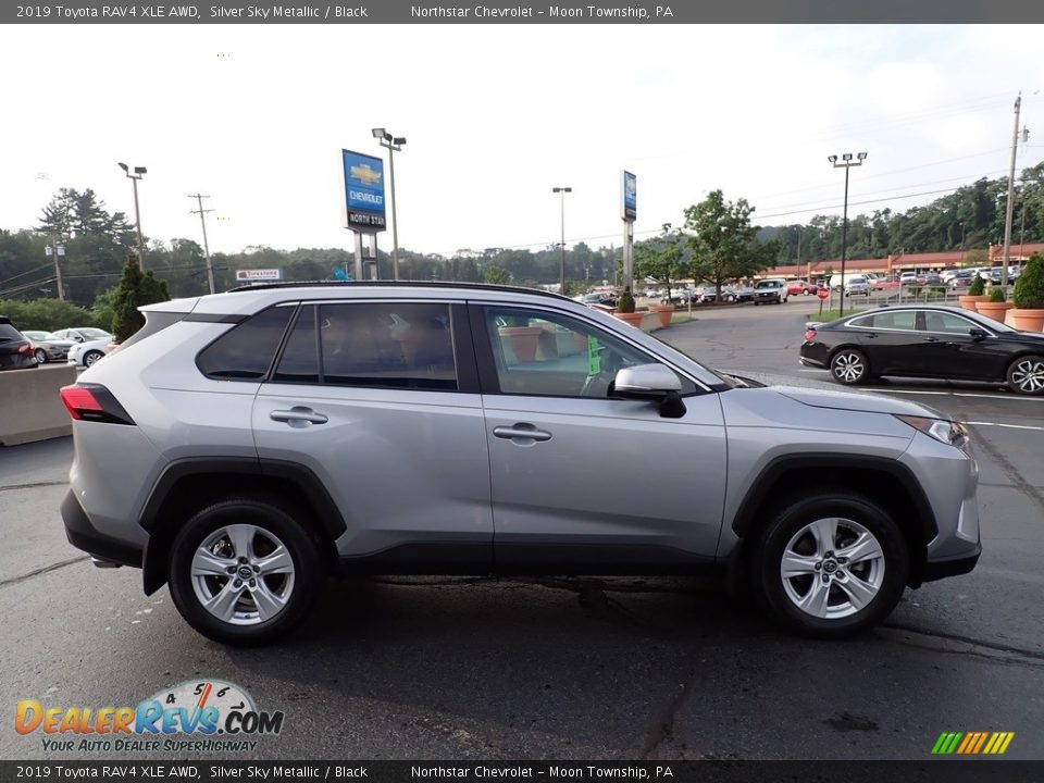 2019 Toyota RAV4 XLE AWD Silver Sky Metallic / Black Photo #10