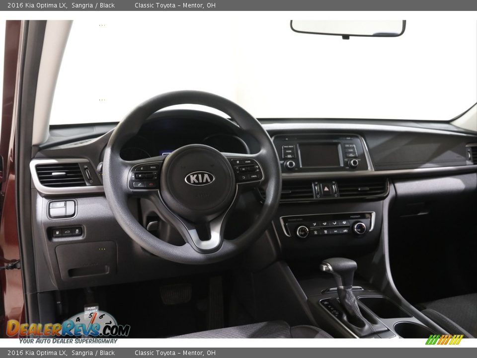 Dashboard of 2016 Kia Optima LX Photo #6