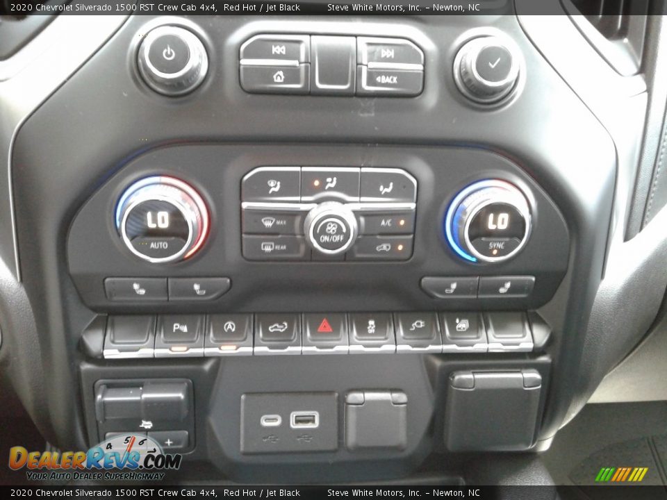 2020 Chevrolet Silverado 1500 RST Crew Cab 4x4 Red Hot / Jet Black Photo #28