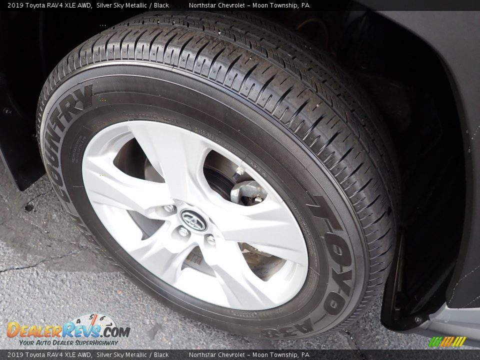 2019 Toyota RAV4 XLE AWD Silver Sky Metallic / Black Photo #14