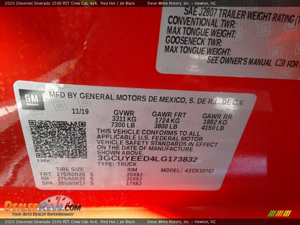 2020 Chevrolet Silverado 1500 RST Crew Cab 4x4 Red Hot / Jet Black Photo #32