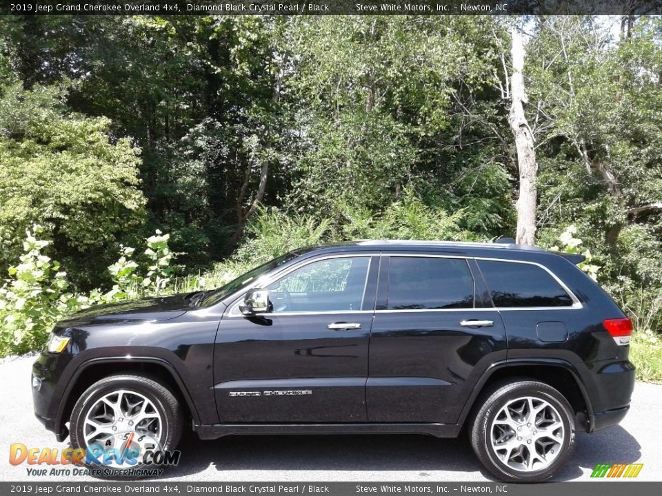 2019 Jeep Grand Cherokee Overland 4x4 Diamond Black Crystal Pearl / Black Photo #1