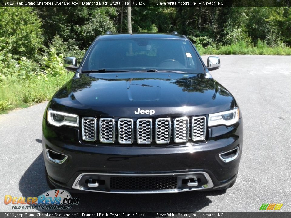 2019 Jeep Grand Cherokee Overland 4x4 Diamond Black Crystal Pearl / Black Photo #3