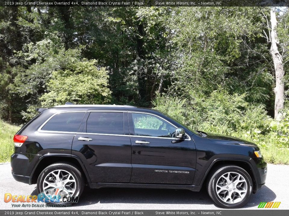 2019 Jeep Grand Cherokee Overland 4x4 Diamond Black Crystal Pearl / Black Photo #5