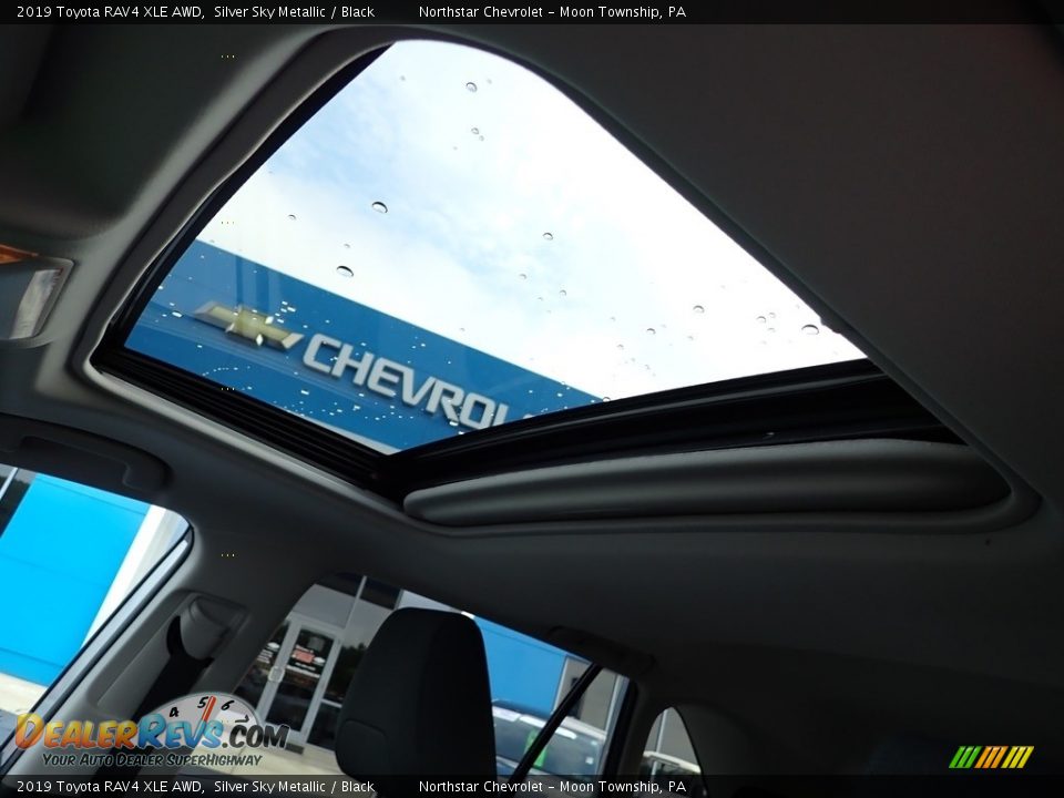 2019 Toyota RAV4 XLE AWD Silver Sky Metallic / Black Photo #26
