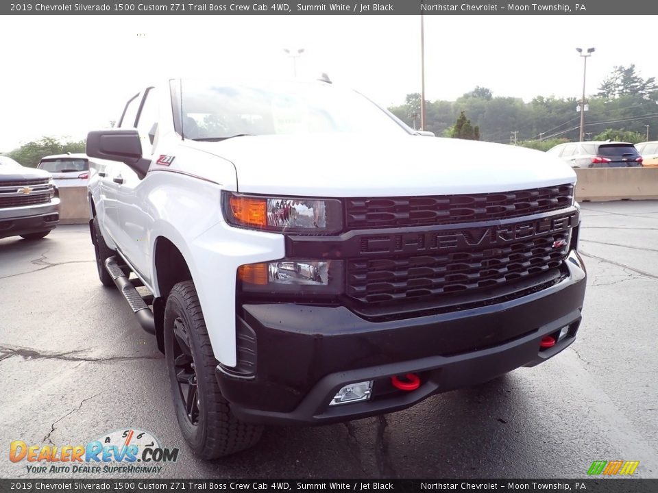 2019 Chevrolet Silverado 1500 Custom Z71 Trail Boss Crew Cab 4WD Summit White / Jet Black Photo #11