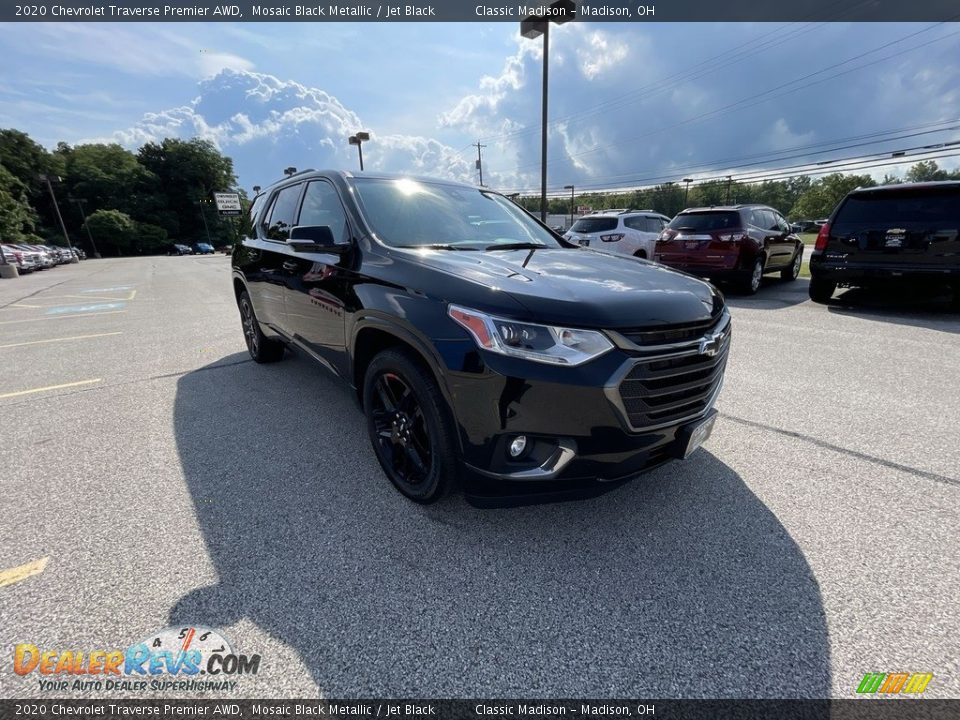 2020 Chevrolet Traverse Premier AWD Mosaic Black Metallic / Jet Black Photo #4