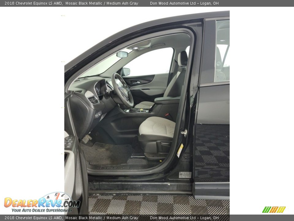 2018 Chevrolet Equinox LS AWD Mosaic Black Metallic / Medium Ash Gray Photo #16