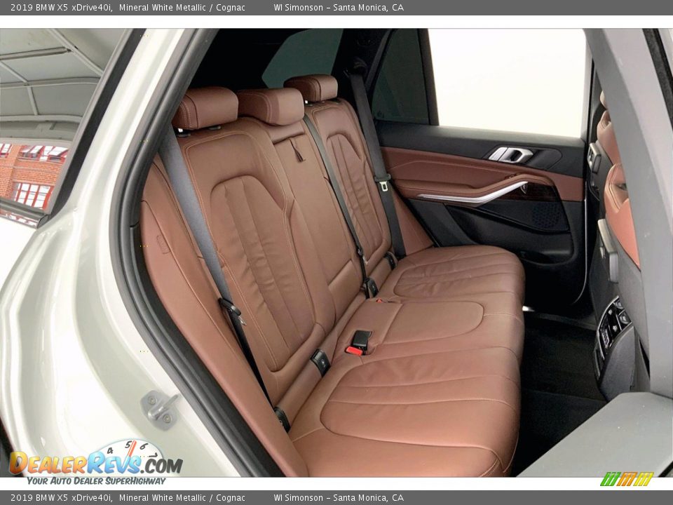Rear Seat of 2019 BMW X5 xDrive40i Photo #19