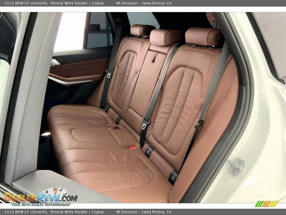 Rear Seat of 2019 BMW X5 xDrive40i Photo #20