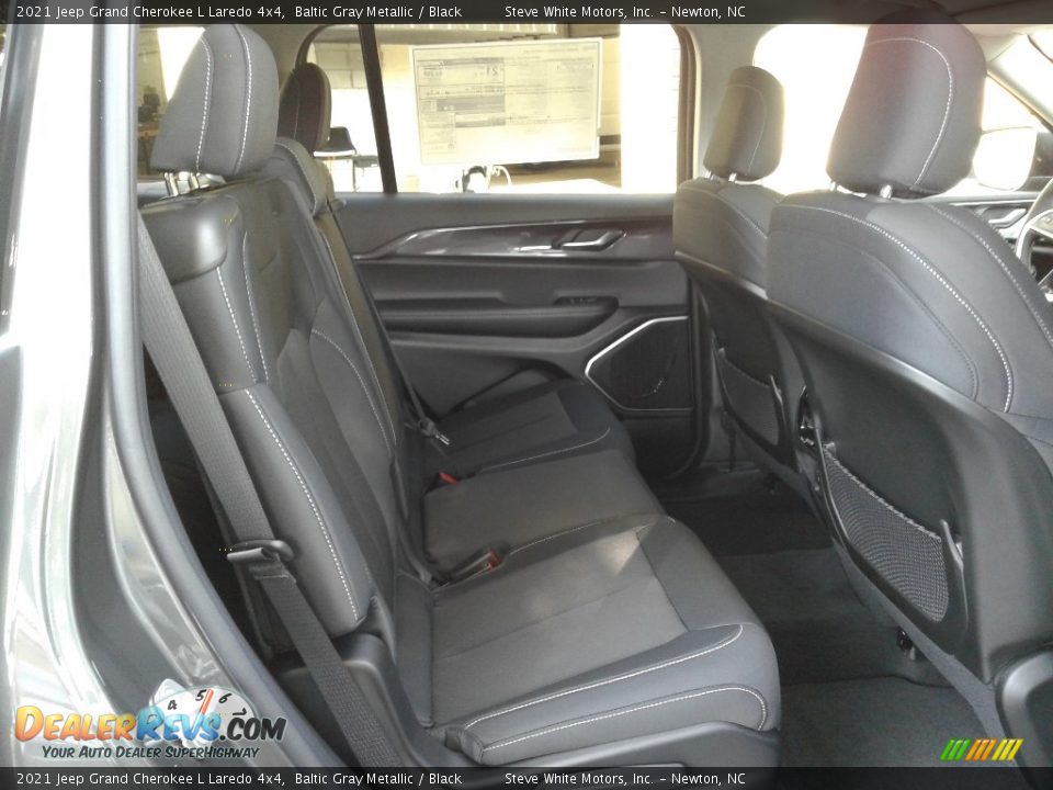 Rear Seat of 2021 Jeep Grand Cherokee L Laredo 4x4 Photo #16