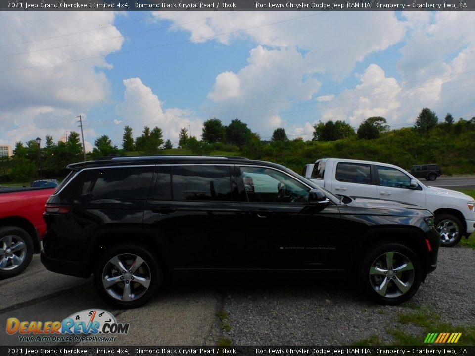 2021 Jeep Grand Cherokee L Limited 4x4 Diamond Black Crystal Pearl / Black Photo #4