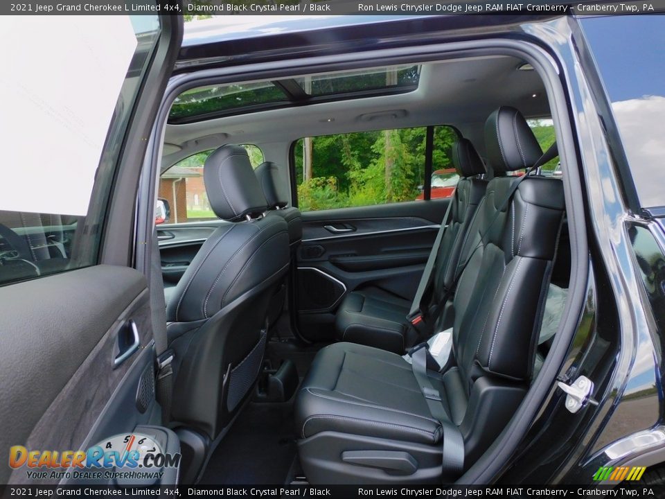 2021 Jeep Grand Cherokee L Limited 4x4 Diamond Black Crystal Pearl / Black Photo #12