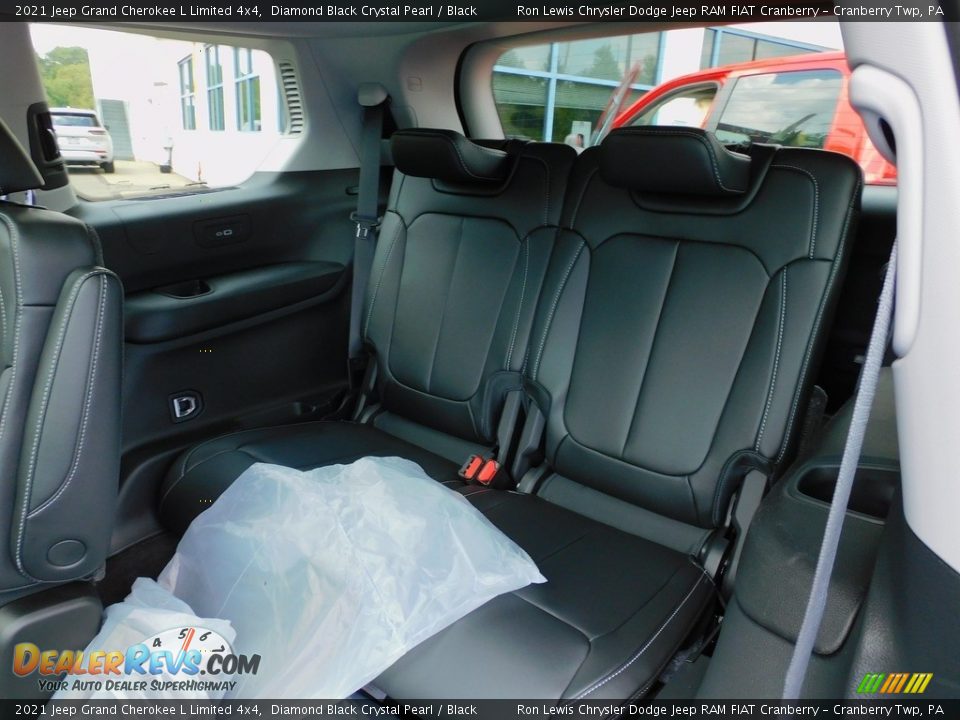 2021 Jeep Grand Cherokee L Limited 4x4 Diamond Black Crystal Pearl / Black Photo #13
