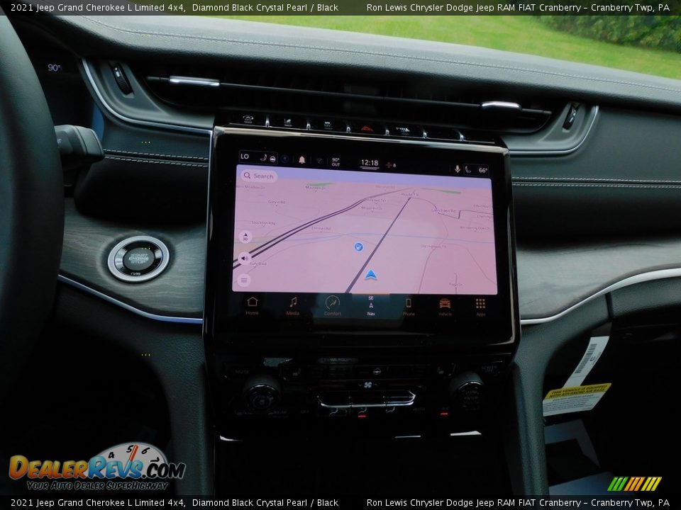 2021 Jeep Grand Cherokee L Limited 4x4 Diamond Black Crystal Pearl / Black Photo #17