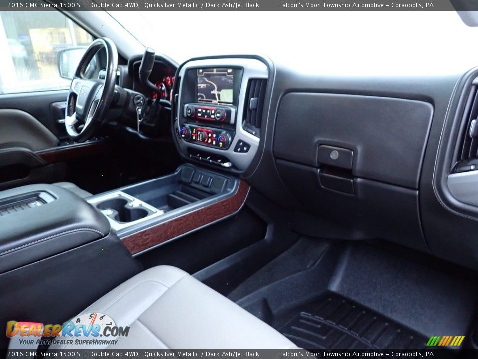 Dashboard of 2016 GMC Sierra 1500 SLT Double Cab 4WD Photo #11