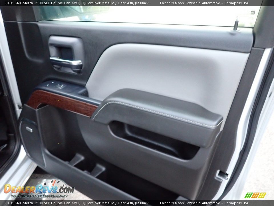 Door Panel of 2016 GMC Sierra 1500 SLT Double Cab 4WD Photo #15