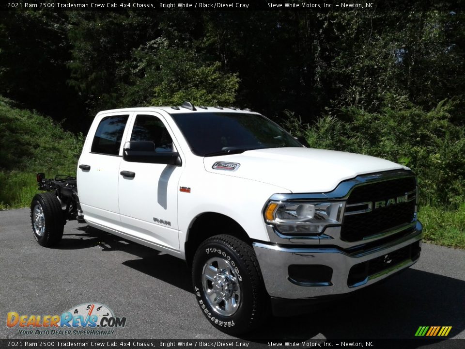 2021 Ram 2500 Tradesman Crew Cab 4x4 Chassis Bright White / Black/Diesel Gray Photo #4