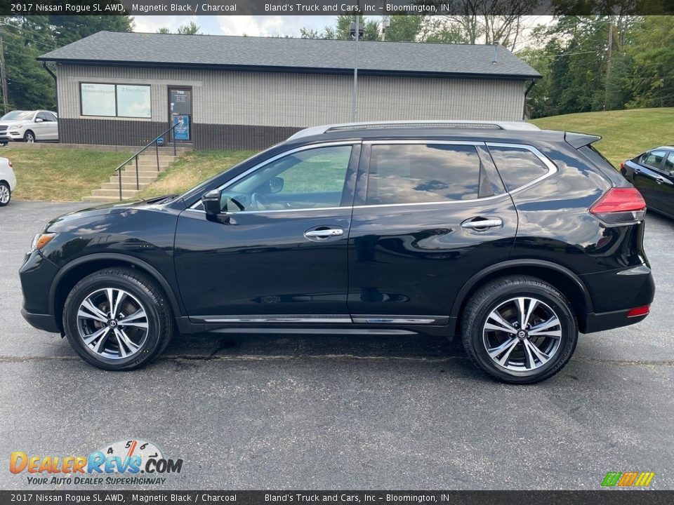 2017 Nissan Rogue SL AWD Magnetic Black / Charcoal Photo #1