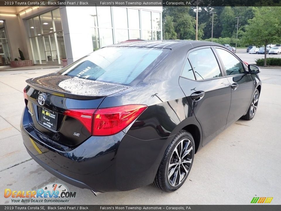 2019 Toyota Corolla SE Black Sand Pearl / Black Photo #2