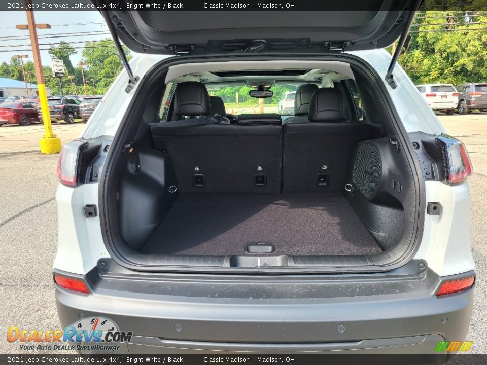 2021 Jeep Cherokee Latitude Lux 4x4 Bright White / Black Photo #6