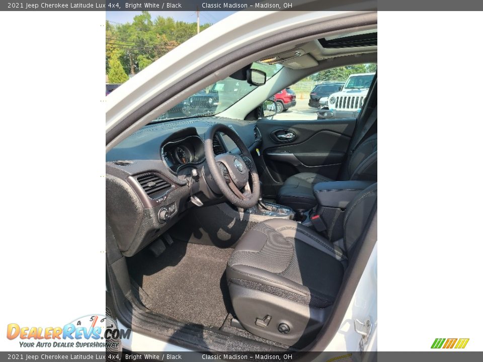 2021 Jeep Cherokee Latitude Lux 4x4 Bright White / Black Photo #7