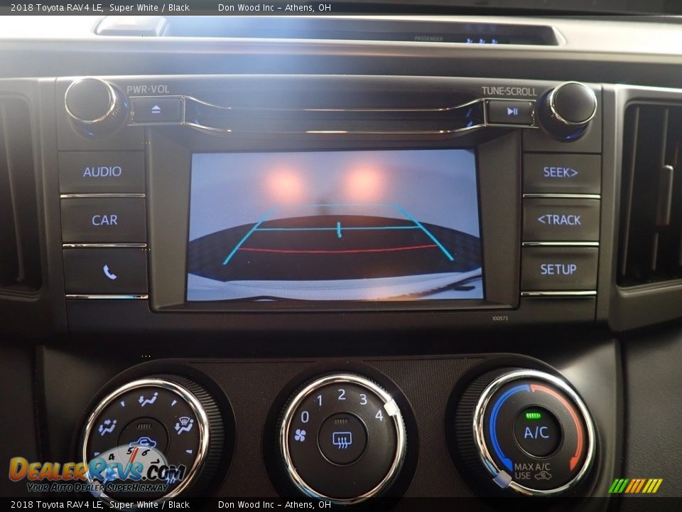 2018 Toyota RAV4 LE Super White / Black Photo #2