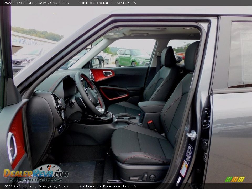 Front Seat of 2022 Kia Soul Turbo Photo #11