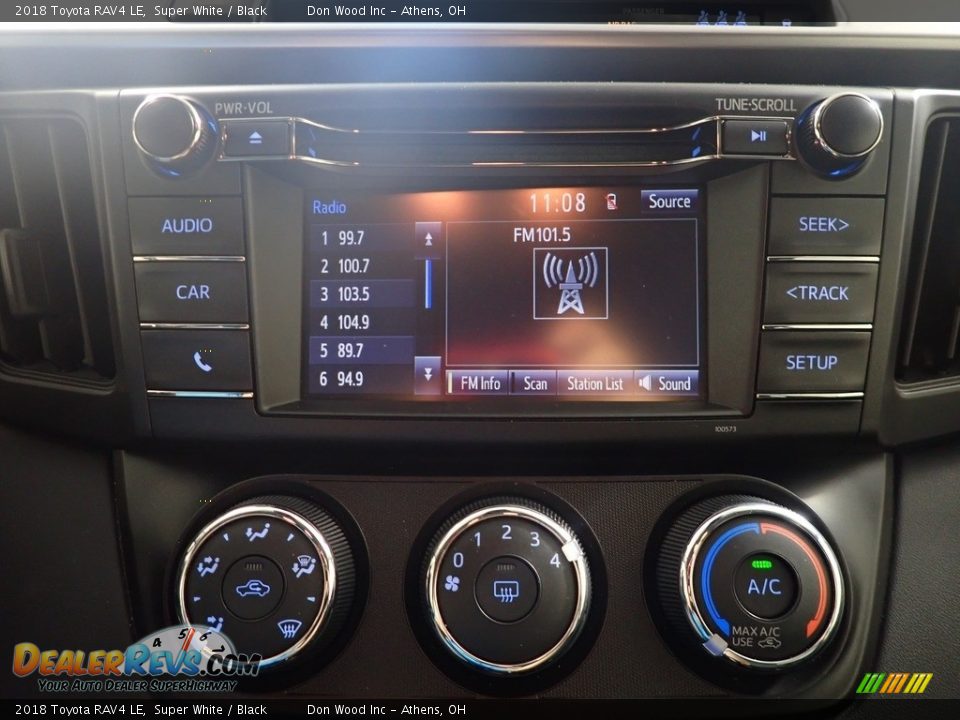 2018 Toyota RAV4 LE Super White / Black Photo #26