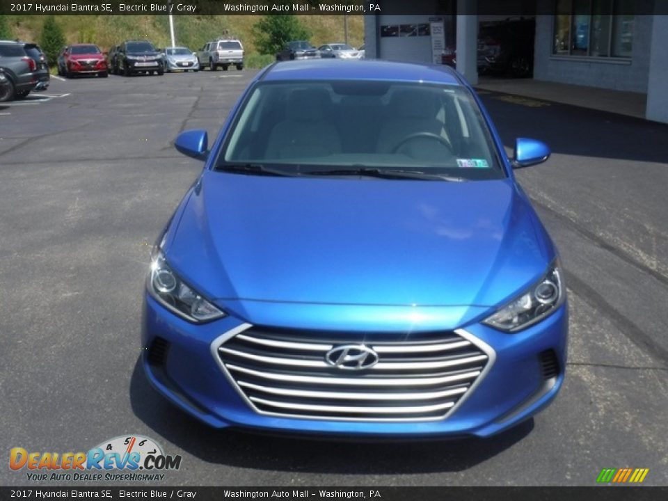 2017 Hyundai Elantra SE Electric Blue / Gray Photo #4