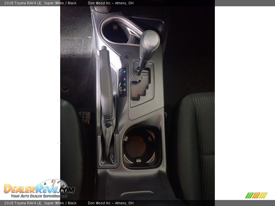 2018 Toyota RAV4 LE Super White / Black Photo #32