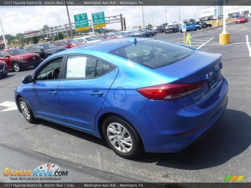 2017 Hyundai Elantra SE Electric Blue / Gray Photo #7