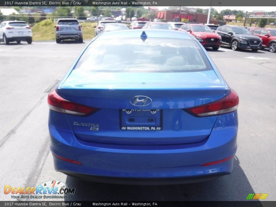2017 Hyundai Elantra SE Electric Blue / Gray Photo #8