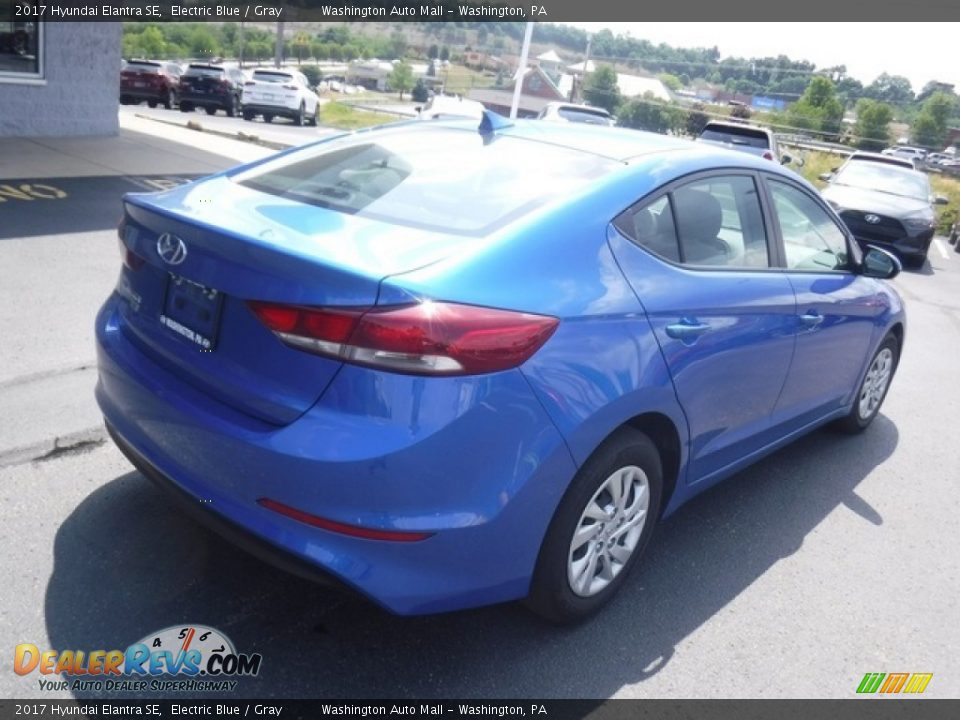 2017 Hyundai Elantra SE Electric Blue / Gray Photo #9