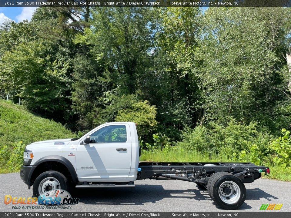 2021 Ram 5500 Tradesman Regular Cab 4x4 Chassis Bright White / Diesel Gray/Black Photo #1