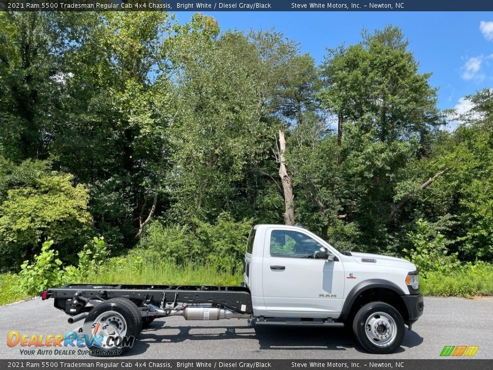 2021 Ram 5500 Tradesman Regular Cab 4x4 Chassis Bright White / Diesel Gray/Black Photo #5