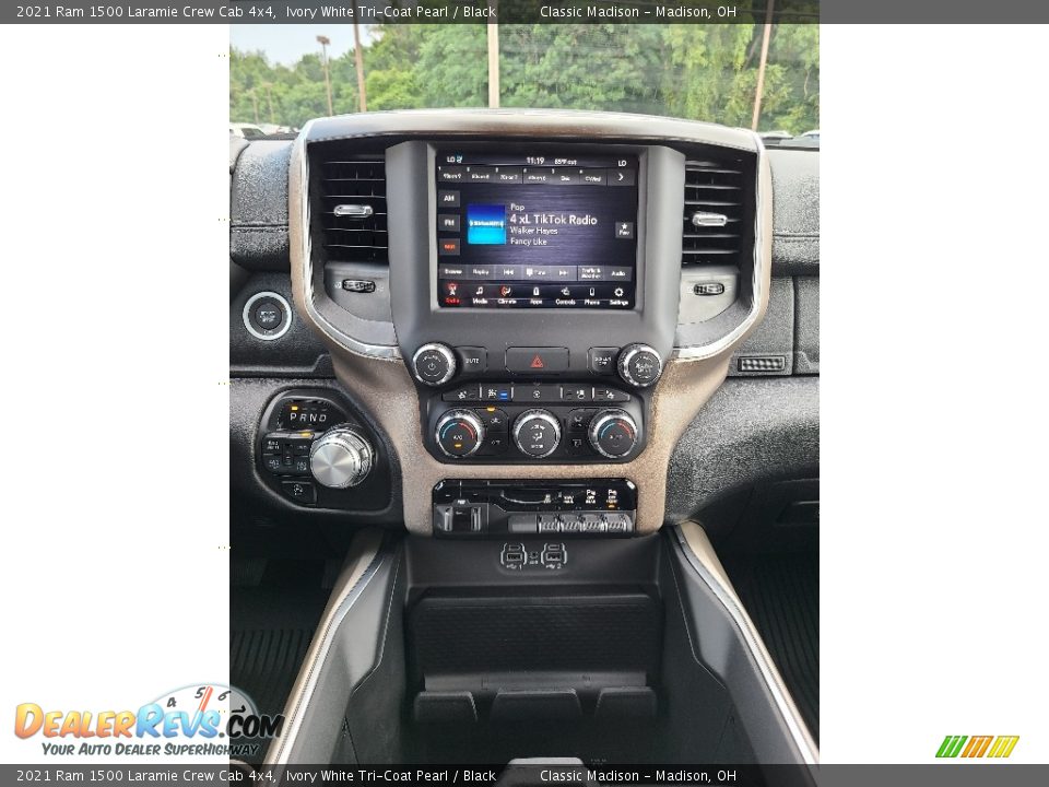 2021 Ram 1500 Laramie Crew Cab 4x4 Ivory White Tri-Coat Pearl / Black Photo #10