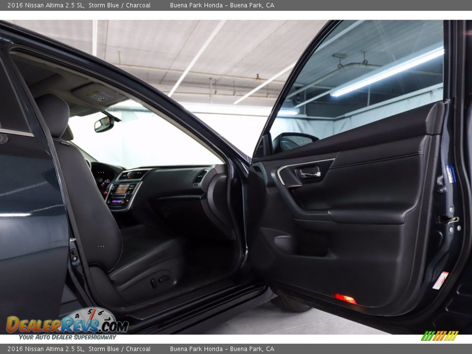 2016 Nissan Altima 2.5 SL Storm Blue / Charcoal Photo #32