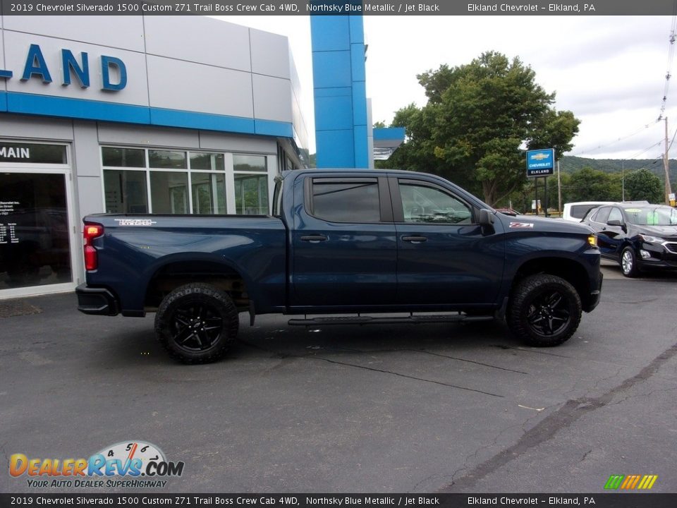 2019 Chevrolet Silverado 1500 Custom Z71 Trail Boss Crew Cab 4WD Northsky Blue Metallic / Jet Black Photo #2