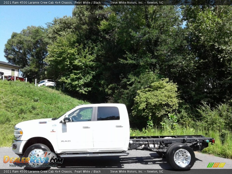 2021 Ram 4500 Laramie Crew Cab 4x4 Chassis Pearl White / Black Photo #1