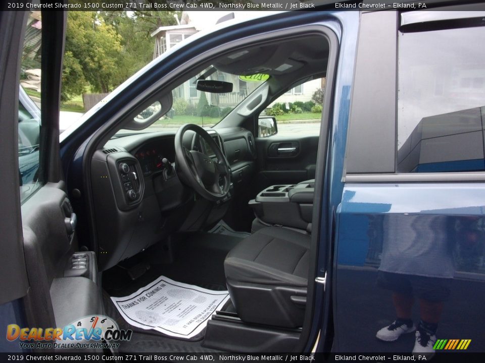 2019 Chevrolet Silverado 1500 Custom Z71 Trail Boss Crew Cab 4WD Northsky Blue Metallic / Jet Black Photo #14