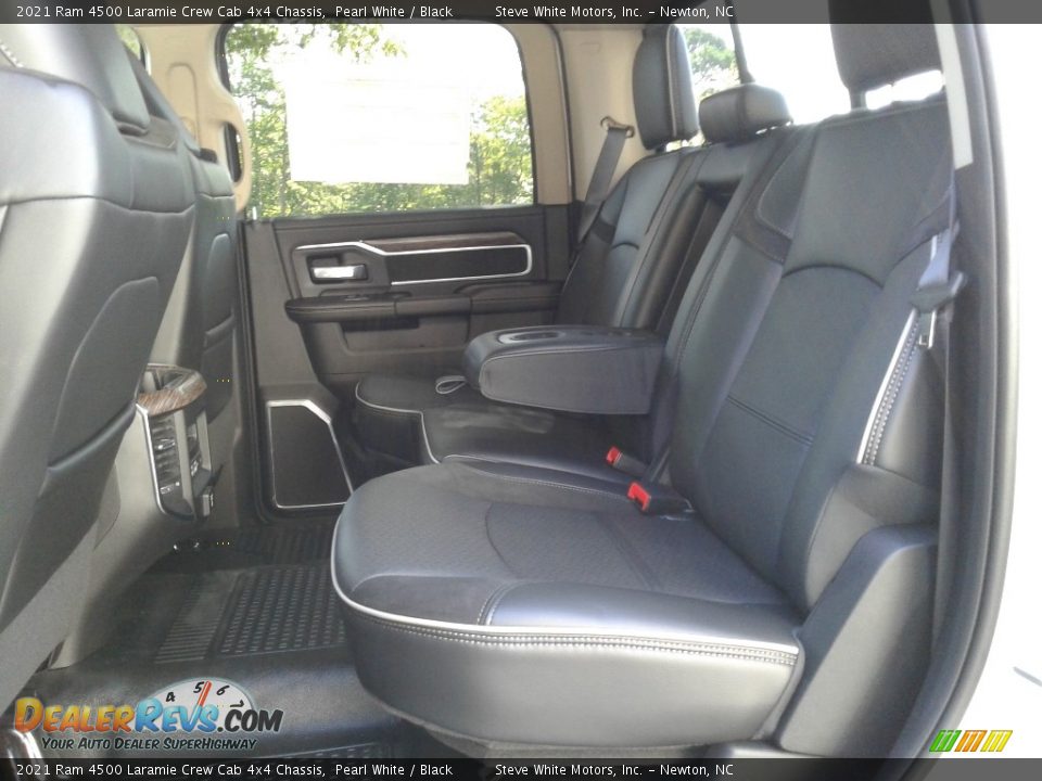 2021 Ram 4500 Laramie Crew Cab 4x4 Chassis Pearl White / Black Photo #13
