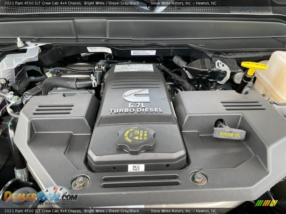 2021 Ram 4500 SLT Crew Cab 4x4 Chassis Bright White / Diesel Gray/Black Photo #9