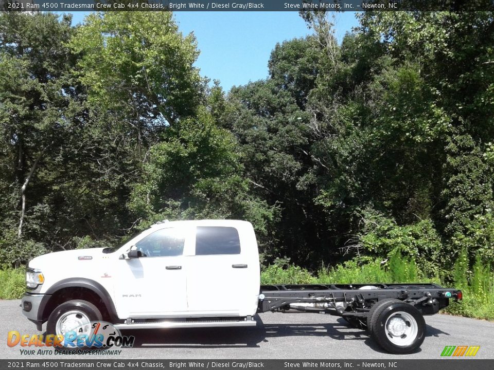 2021 Ram 4500 Tradesman Crew Cab 4x4 Chassis Bright White / Diesel Gray/Black Photo #1