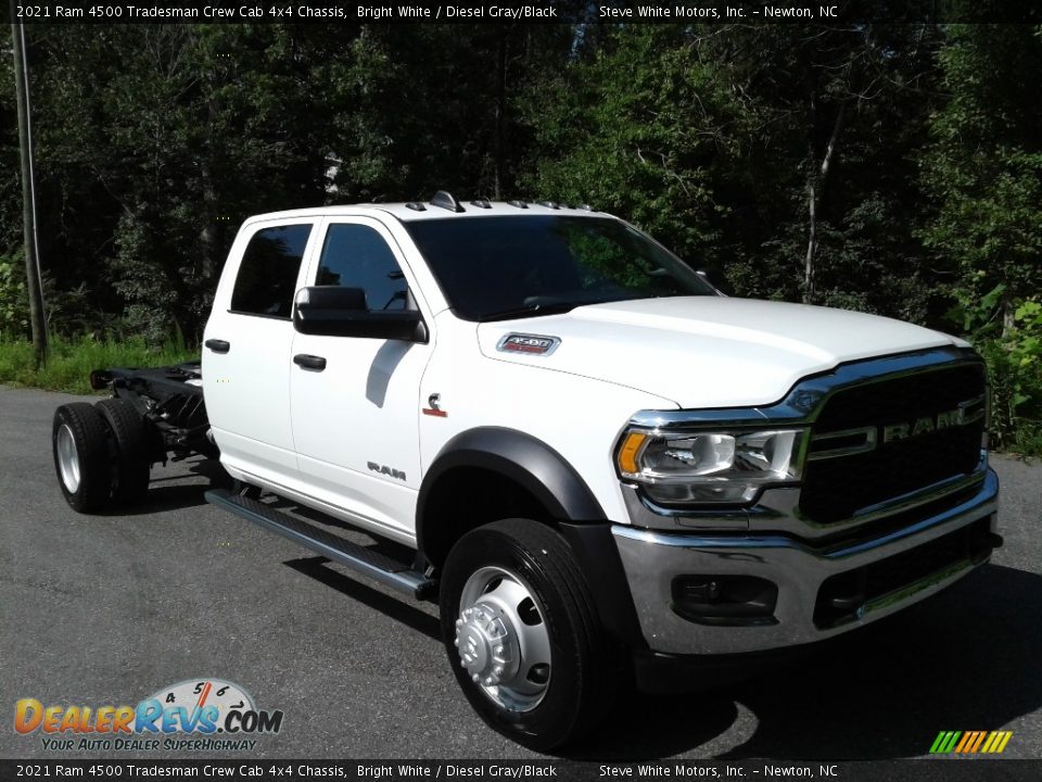 2021 Ram 4500 Tradesman Crew Cab 4x4 Chassis Bright White / Diesel Gray/Black Photo #4